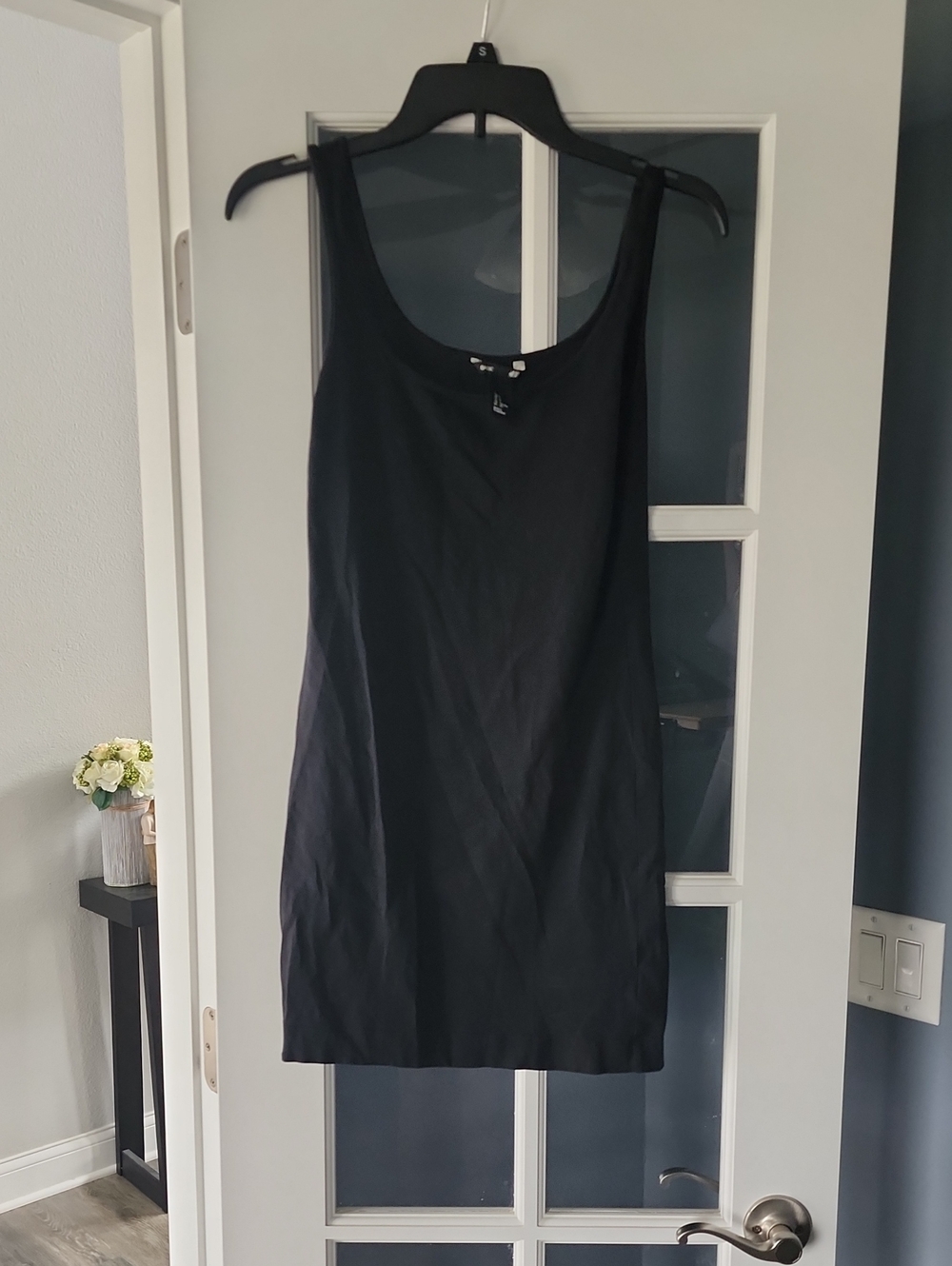 H&M Black Basic Scoop Tank